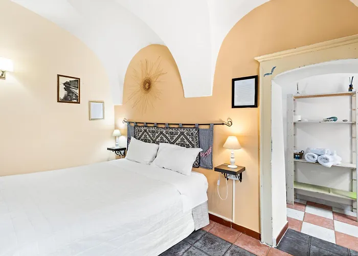 Romeo E Giulietta 3* Bosa